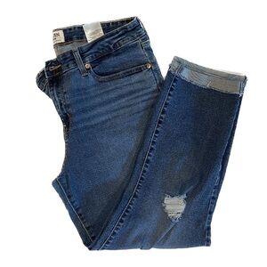 DENIZEN by Levi’s Mid-rise Boyfriend Distressed Raw Cuffed Hem Jeans Size 16